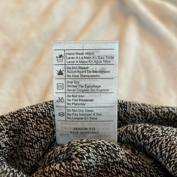 NWT Carhartt adult acrylic knit cuffed beanie hat unisex black white - Picture 6 of 6